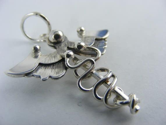 pandantiv caduceu inaripat din argint 925 cu simbolul lui Hermes