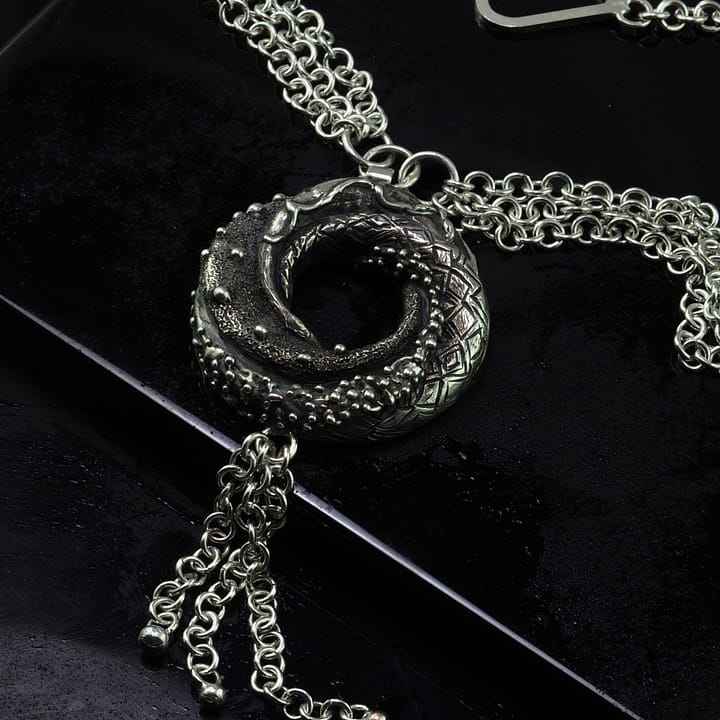 Silver necklace Algerian hnot, unique design, handmade in the lost wax technique.