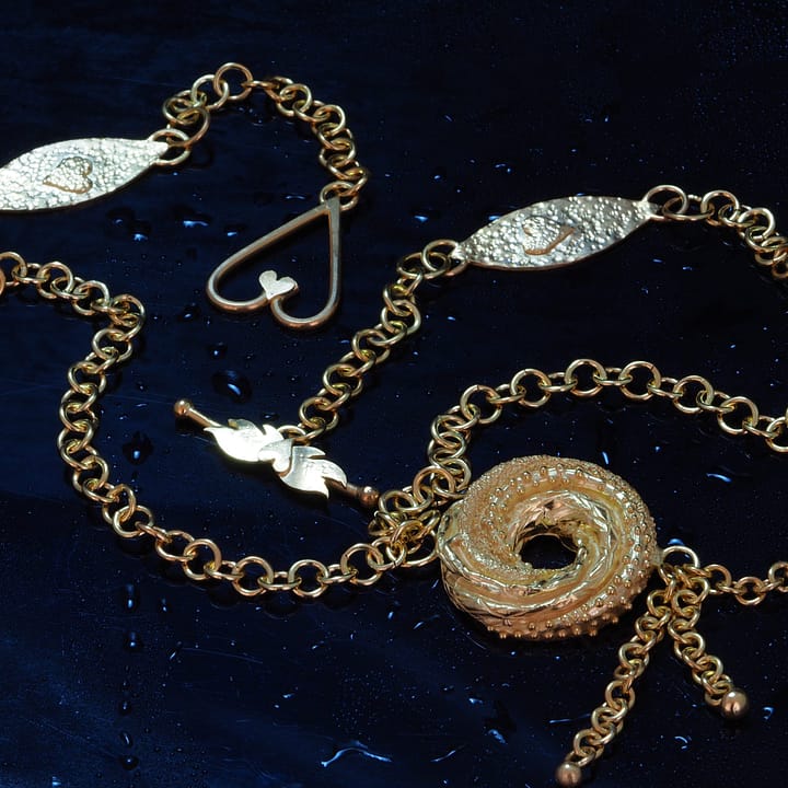 Nodul Algerian al Iubirii, colier unicat realizat manual din aur galben masiv de 14k. Nodul Algerian simbolizeaza dragostea.