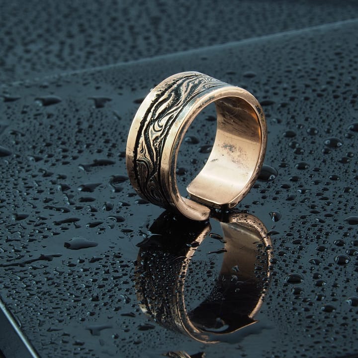 Inel Cupru Gravat Manual, unicat, realizat si gravat integral manual cu motive organice. Inel reglabil realizat la comanda.